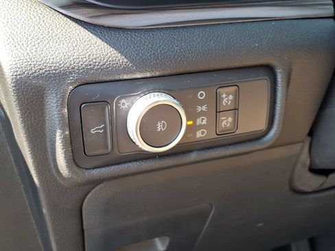 Used 2022 Ford Explorer Limited w/ Equipment Group 301A AWD/4WD image 40
