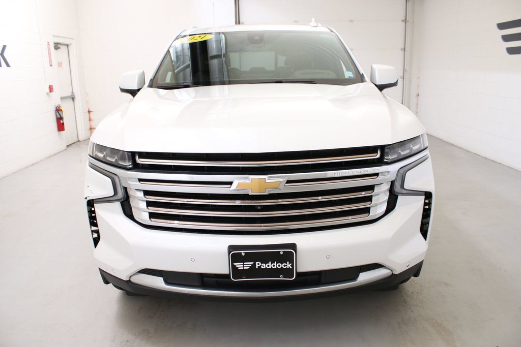 Used 2021 Chevrolet Tahoe High Country w/ Premium Package AWD/4WD image 3