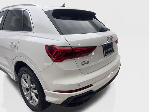 Used 2022 Audi Q3 2.0T Premium w/ Convenience Package image 19