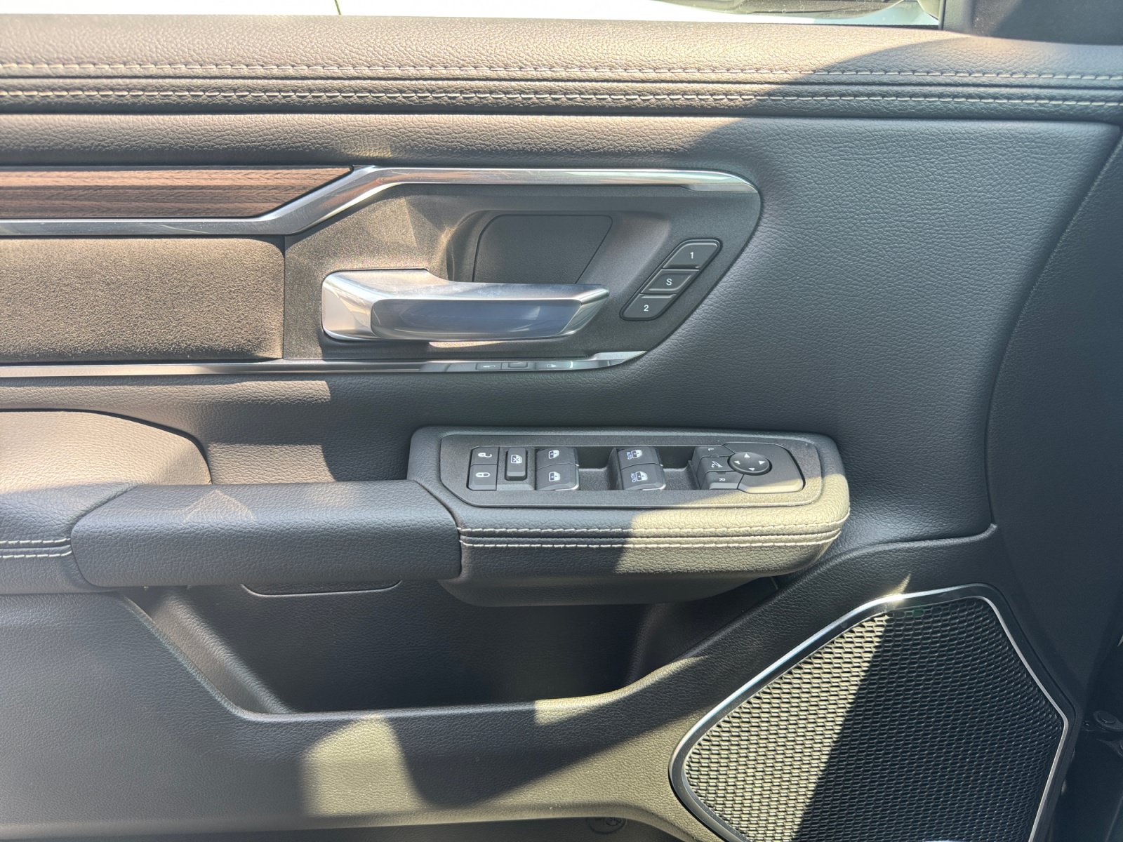 New 2026 RAM 1500 Laramie w/ Night Edition AWD/4WD image 30