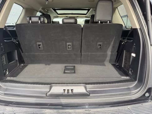 Used 2019 Ford Expedition Platinum image 35