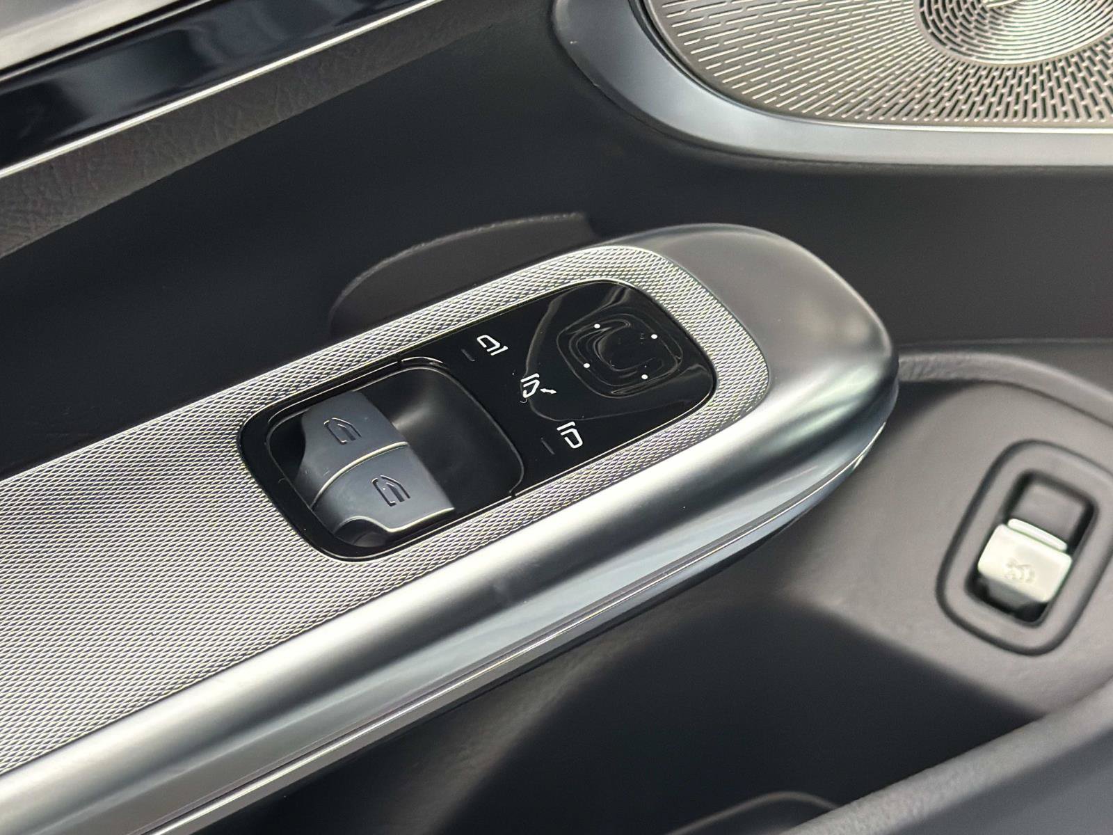 Certified 2024 Mercedes-Benz CLE 300 4MATIC Coupe image 11