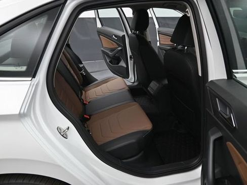 New 2026 Volkswagen Jetta SEL FWD image 13