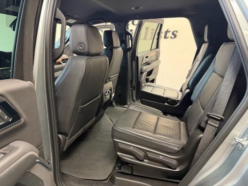 Used 2025 GMC Yukon Denali AWD/4WD image 27