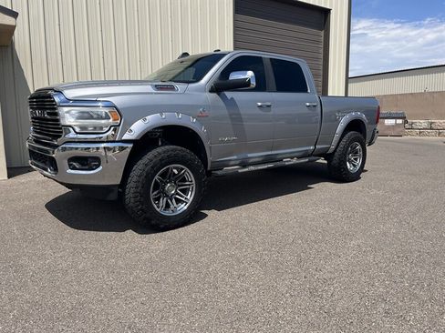 Used 2021 RAM 2500 Laramie AWD/4WD image 4