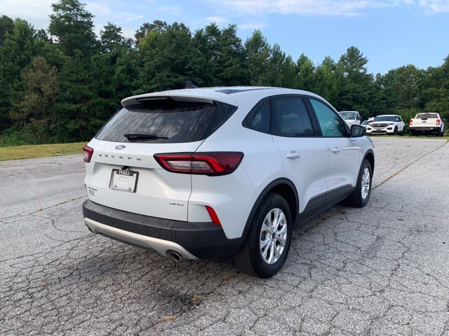 Used 2025 Ford Escape Active AWD/4WD image 9