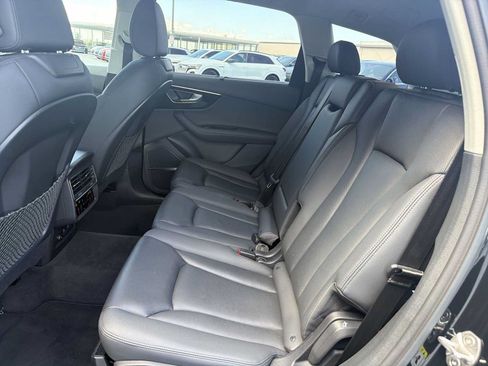 Used 2023 Audi Q7 3.0T Premium Plus w/ Premium Plus Package AWD/4WD image 19