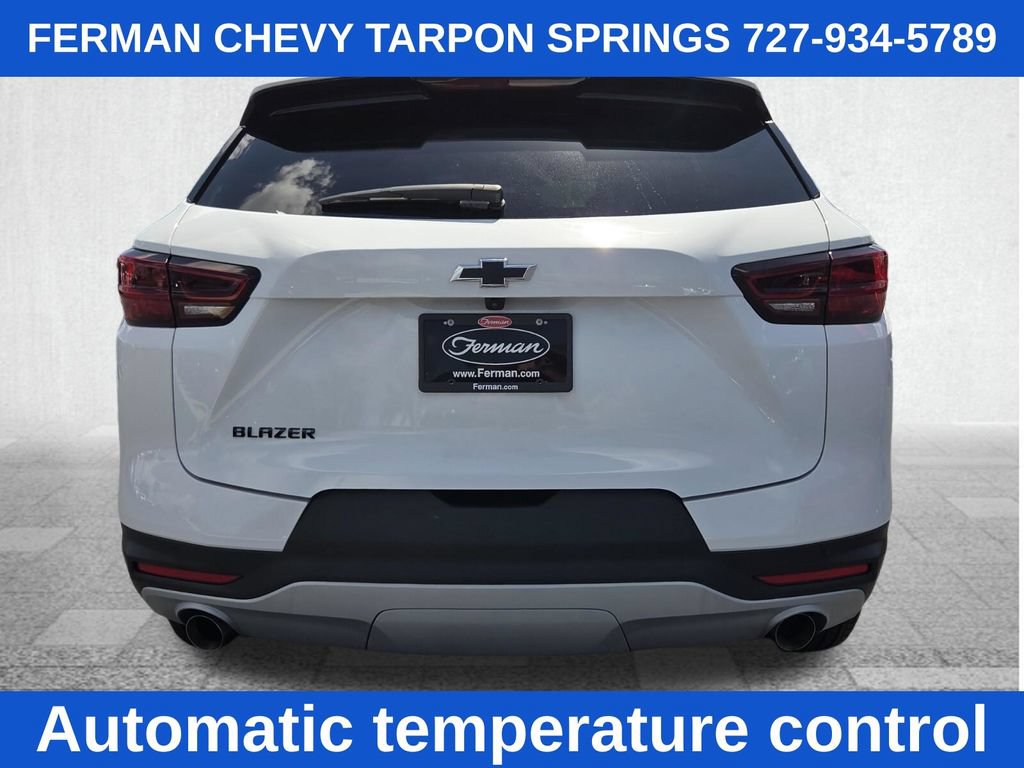 New 2026 Chevrolet Blazer LT w/ Midnight/Sport Edition FWD image 9