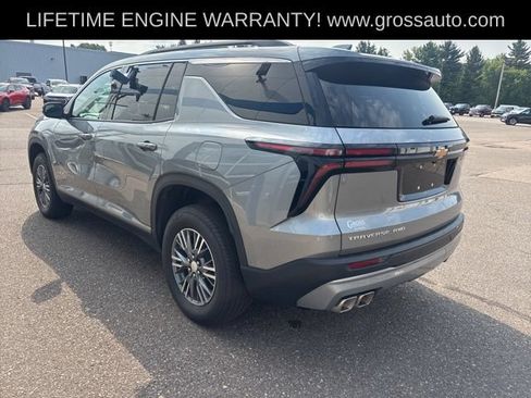 Used 2026 Chevrolet Traverse LT AWD/4WD image 4