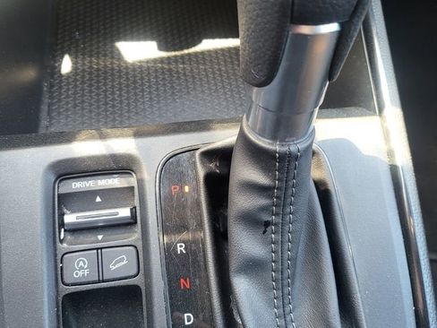 Used 2025 Honda CR-V EX image 9