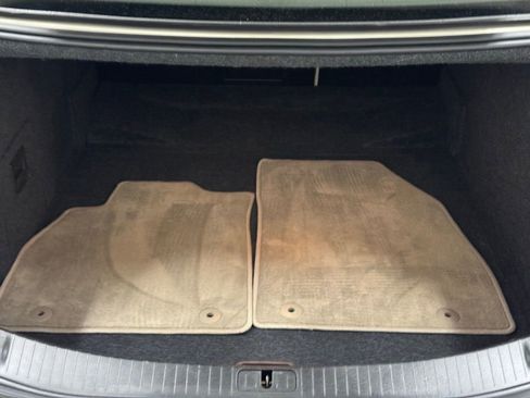 Used 2013 Cadillac XTS Luxury w/ Driver Awareness Package image 15