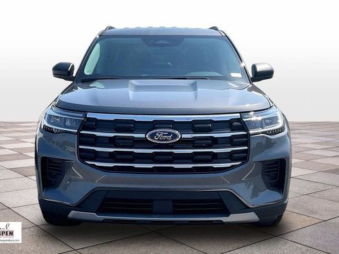 New 2026 Ford Explorer Active RWD image 17