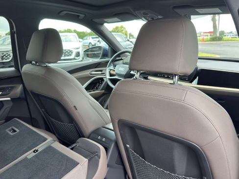 Used 2025 Audi Q5 Premium w/ Convenience Package AWD/4WD image 24