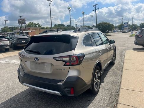 Used 2020 Subaru Outback Limited AWD/4WD image 4