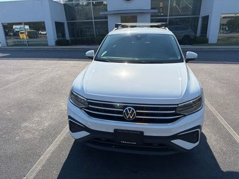Used 2024 Volkswagen Tiguan SE AWD/4WD image 5