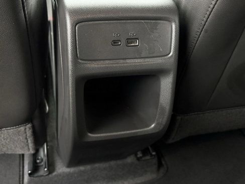 Used 2025 Chevrolet Trax RS image 23