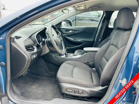 Used 2024 Chevrolet Malibu LT FWD image 3