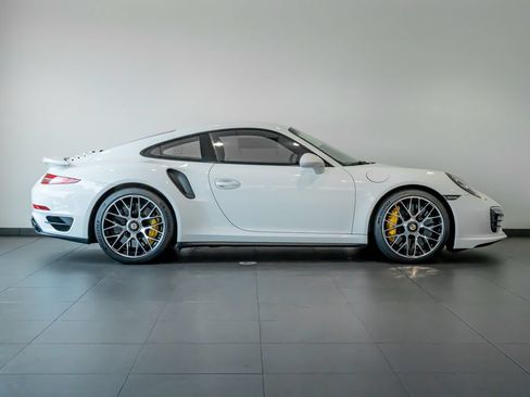 Used 2014 Porsche 911 Turbo S AWD/4WD image 8