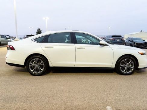 Used 2025 Honda Accord EX-L image 8