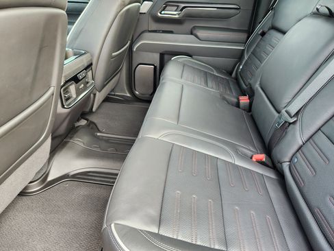 Certified 2024 GMC Sierra 1500 AT4X image 32