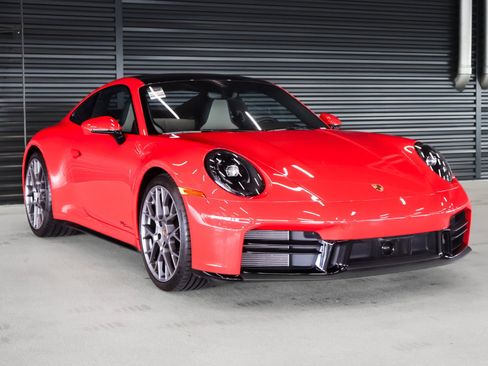 Used 2025 Porsche 911 Carrera image 7