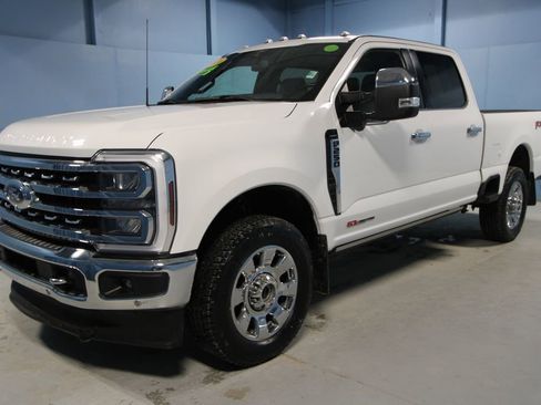 Used 2024 Ford F250 Lariat w/ Lariat Ultimate Package image 27