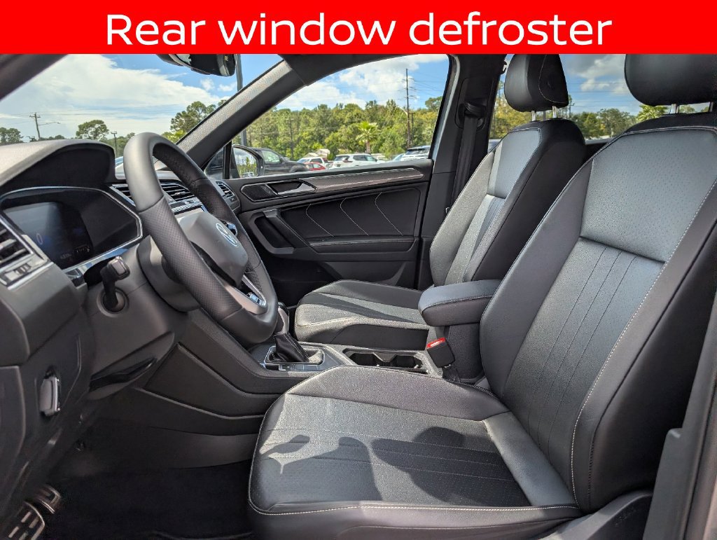 Used 2022 Volkswagen Tiguan SE R-Line FWD image 13