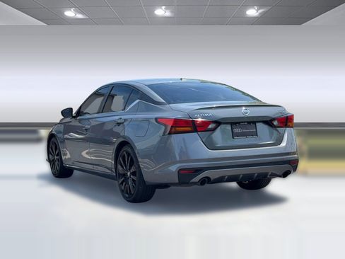 Used 2020 Nissan Altima 2.5 SR FWD image 3