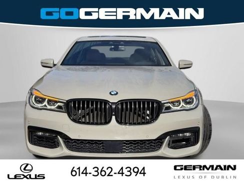 Used 2018 BMW 750i RWD image 2