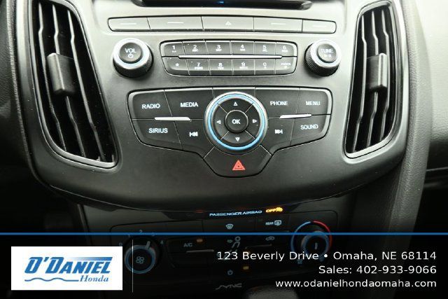 Used 2017 Ford Focus SE FWD image 32