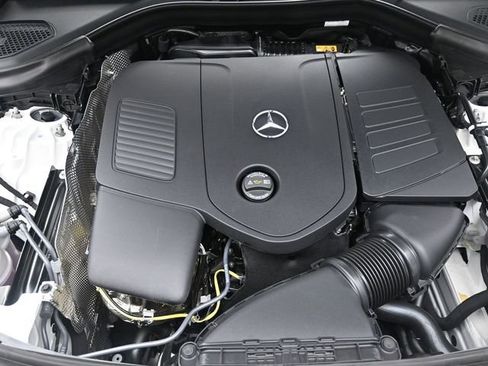 Used 2026 Mercedes-Benz GLC 300 GLC 300 image 32