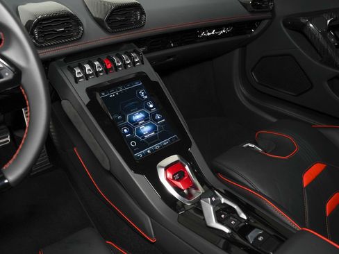Used 2020 Lamborghini Huracan EVO RWD image 43