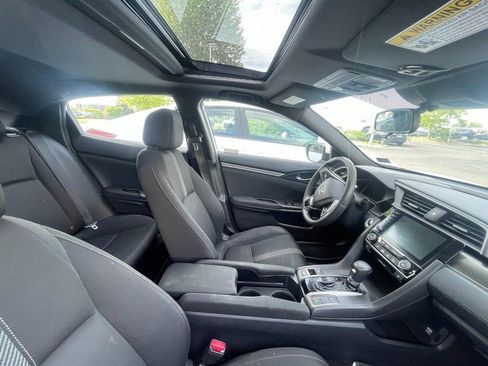 Used 2019 Honda Civic EX image 4