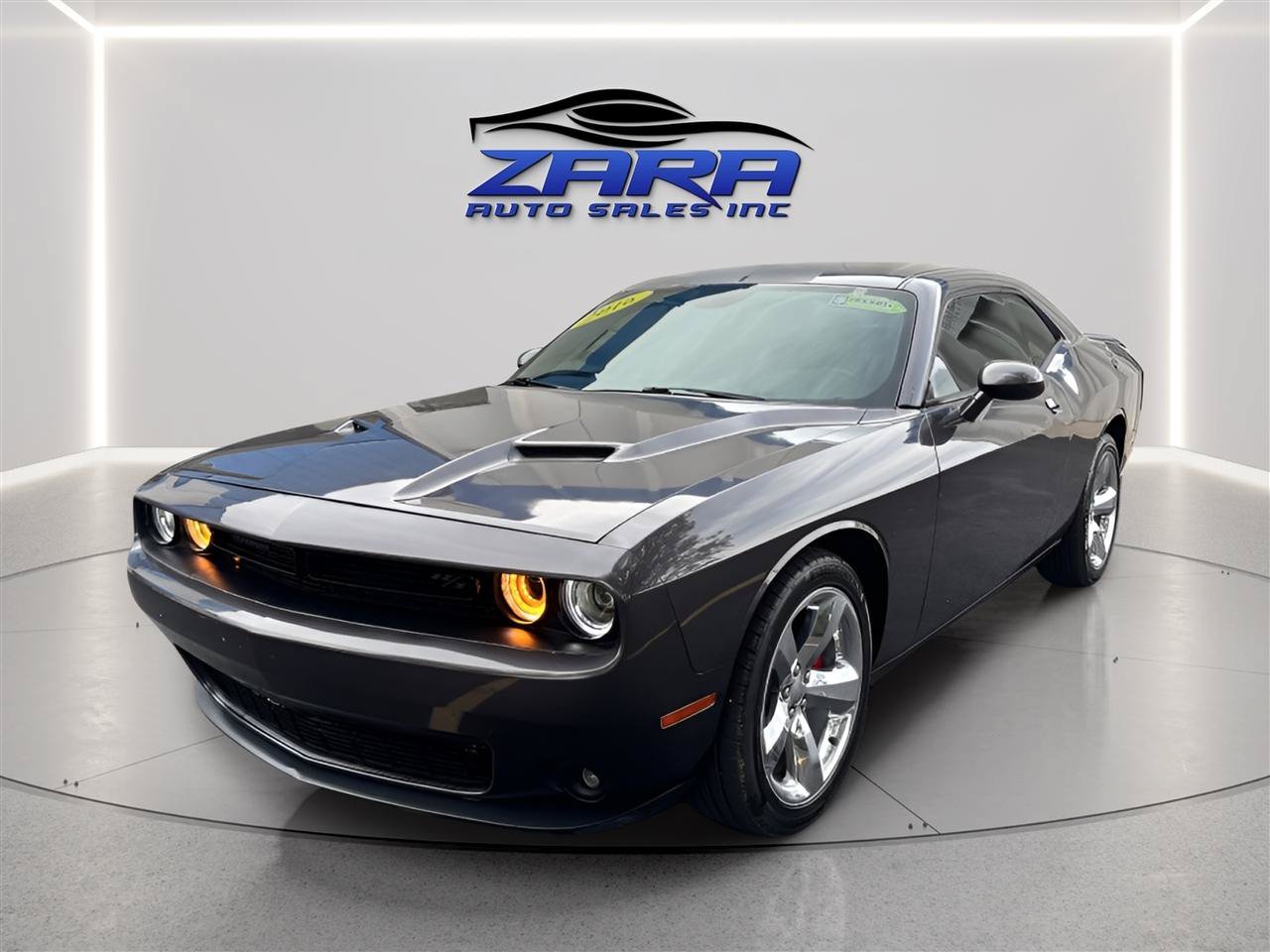 Used 2016 Dodge Challenger R/T Plus RWD image 10