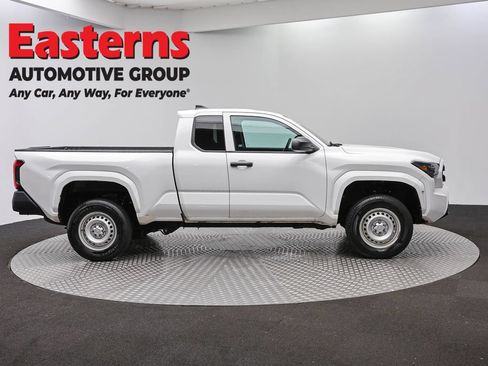 Used 2024 Toyota Tacoma SR RWD image 4