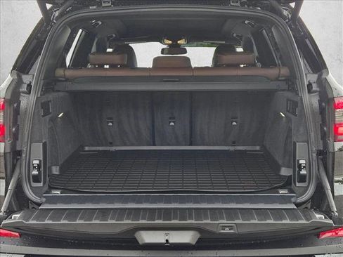 Used 2023 BMW X5 xDrive40i w/ Premium Package AWD/4WD image 6