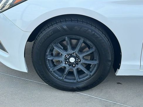 Used 2015 Hyundai Sonata SE w/ Option Group 02 image 5