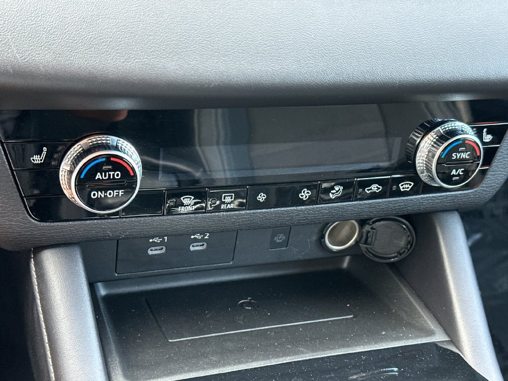 Used 2025 Mitsubishi Outlander SE AWD/4WD image 19