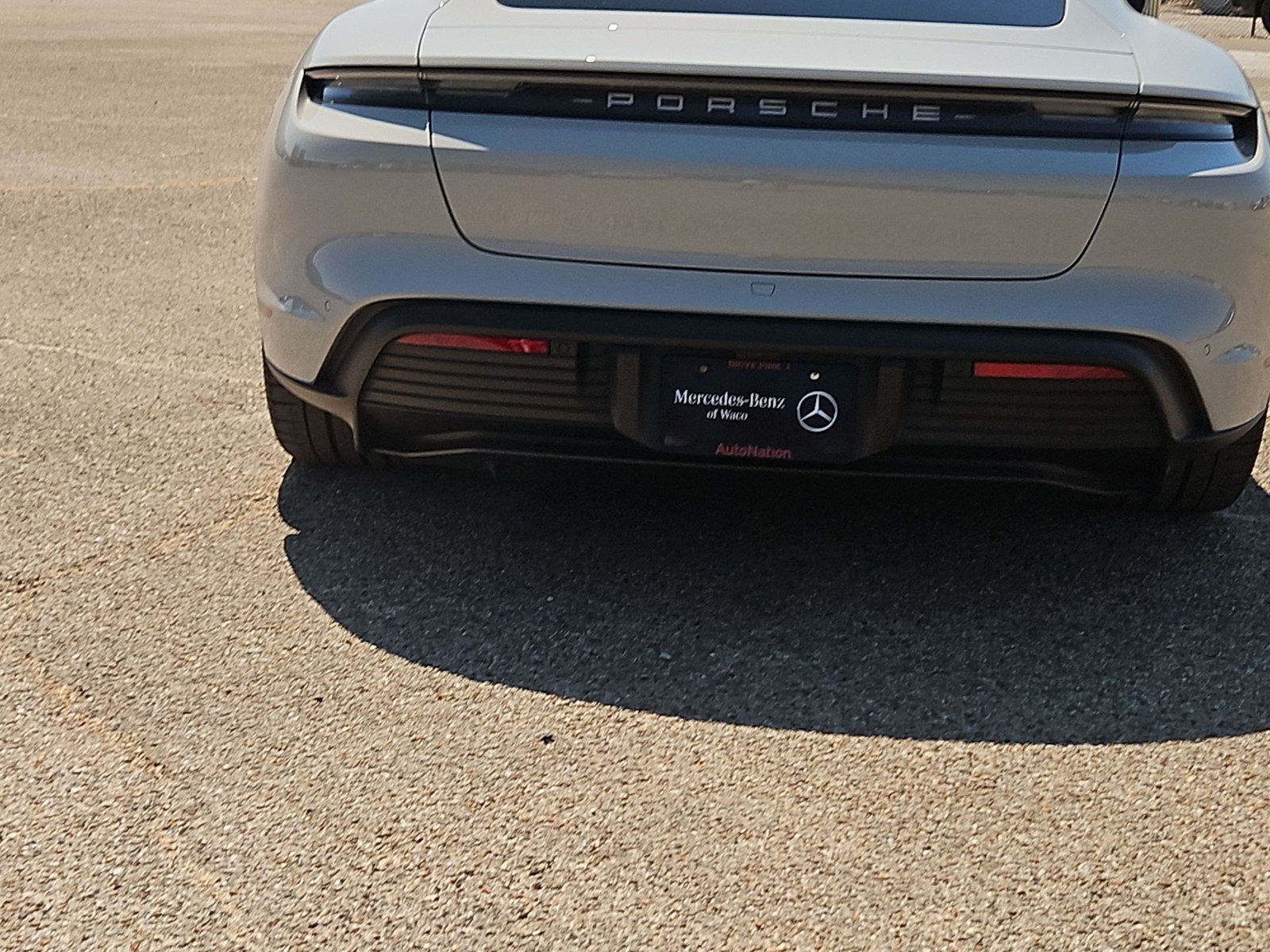 Used 2022 Porsche Taycan 4S AWD/4WD image 6