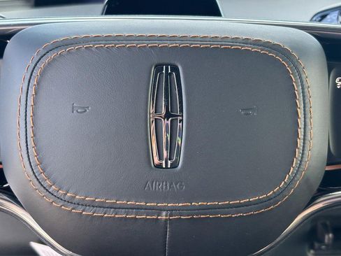 New 2025 Lincoln Navigator L Black Label image 19