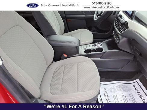 Certified 2022 Ford Escape SE w/ SE Sport Appearance Package image 24