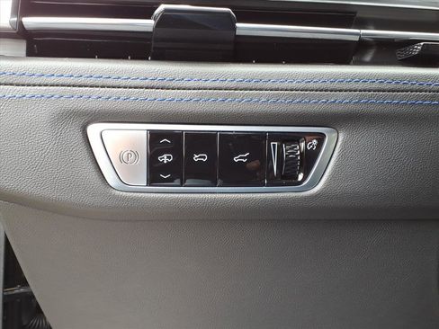 New 2026 Cadillac Escalade IQL Luxury image 19