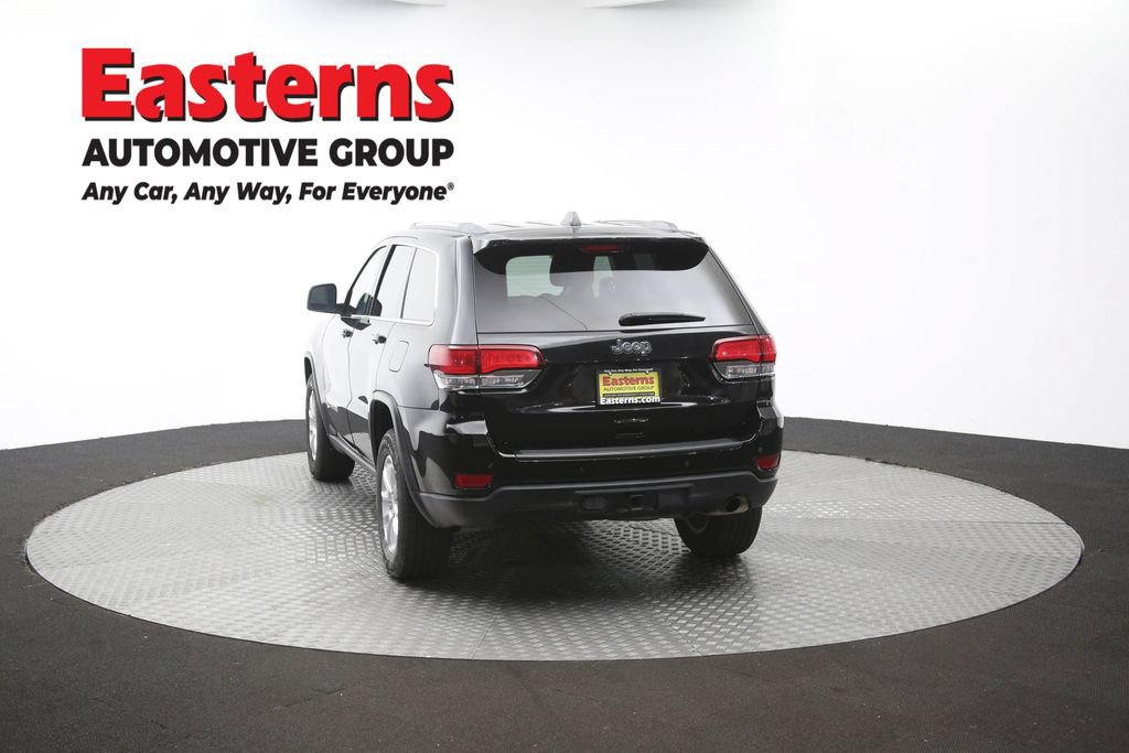 Used 2021 Jeep Grand Cherokee Laredo AWD/4WD image 39