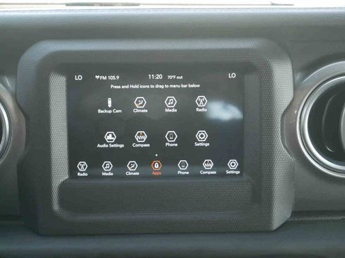 Used 2018 Jeep Wrangler Unlimited Sahara w/ Safety Group AWD/4WD image 6