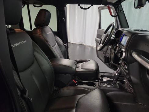Used 2016 Jeep Wrangler Unlimited Rubicon AWD/4WD image 29