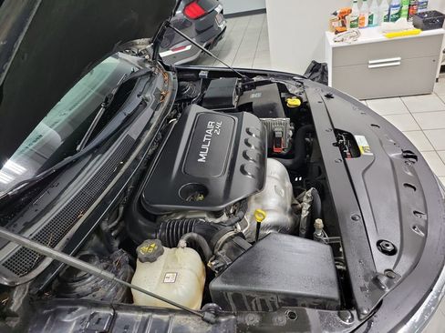 Used 2016 Chrysler 200 C w/ Premium Lighting Group image 47