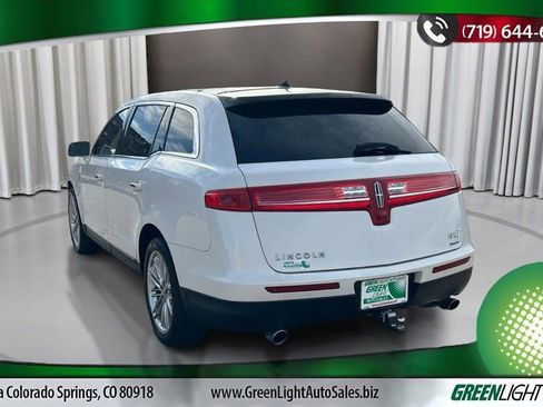 Used 2013 Lincoln MKT EcoBoost image 3