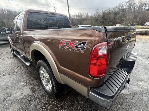 Used 2012 Ford F250 Lariat w/ Lariat Interior Pkg image 16
