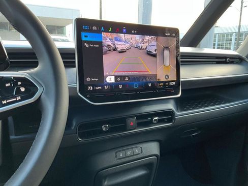 New 2025 Volkswagen ID. Buzz Pro S Plus image 20