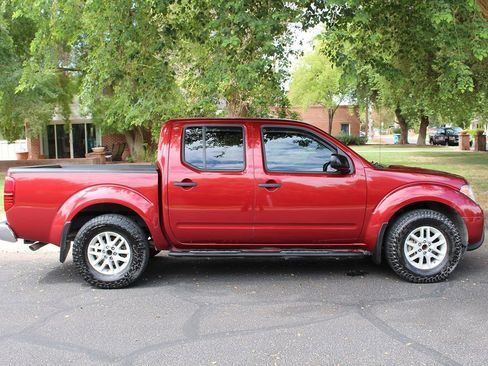 Used 2019 Nissan Frontier SV w/ Value Truck Package image 4